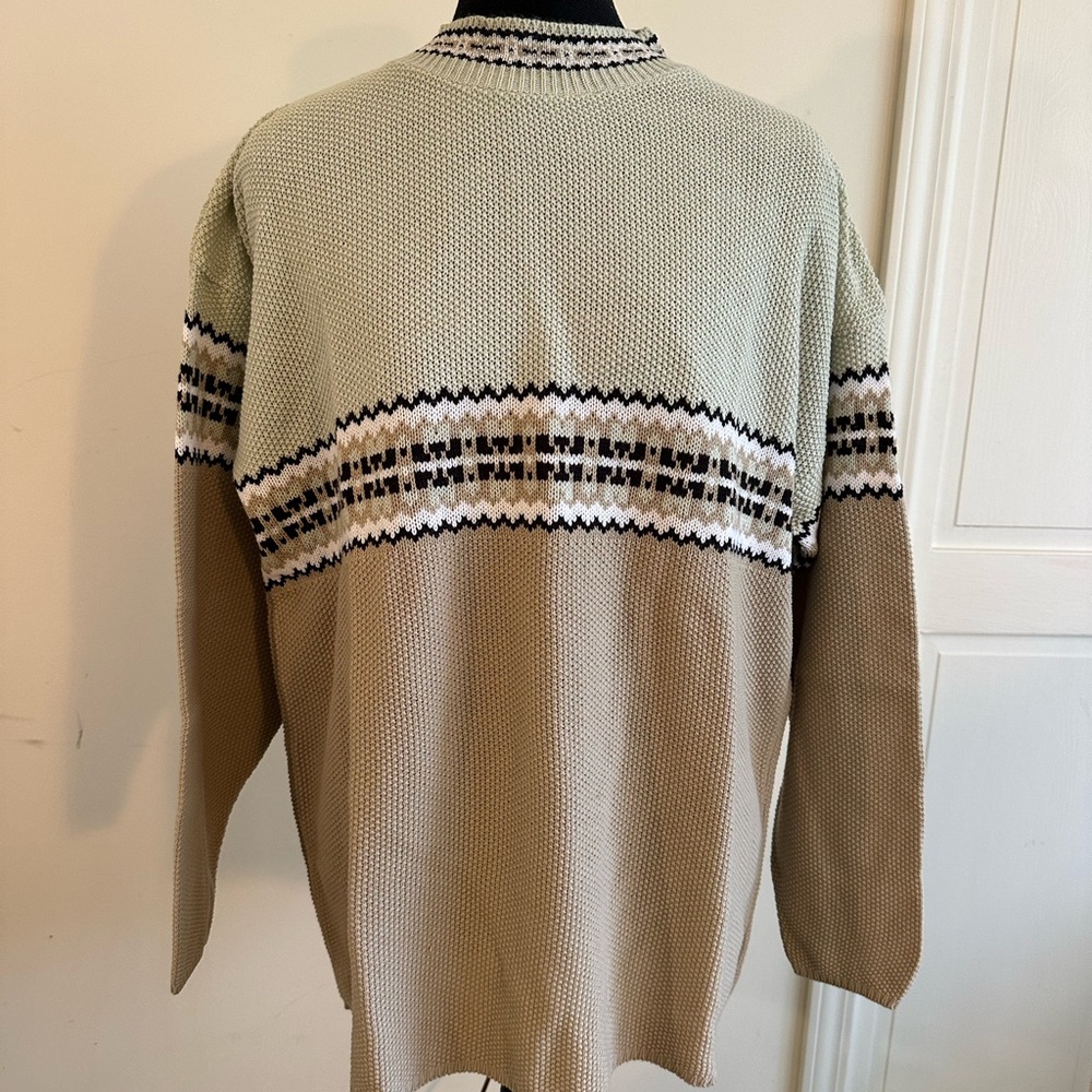 Bobbie Brooks Men's Sweater in Beige and Cream
